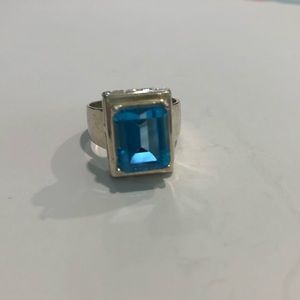 Sterling silver & blue topaz ring